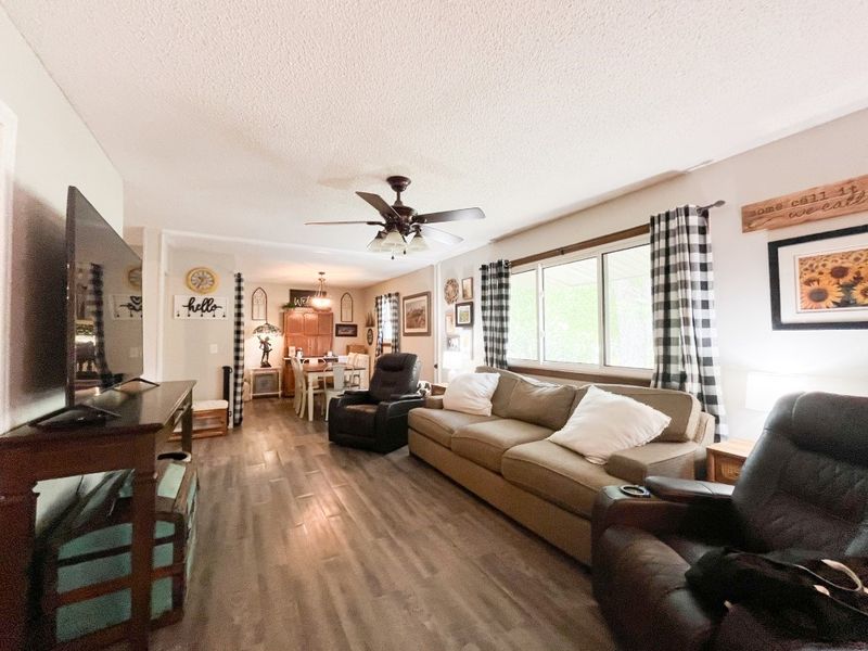 2613 Ray Ave, Salina, KS 67401