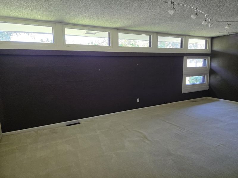 710 E Republic Ave, Salina, KS 67401