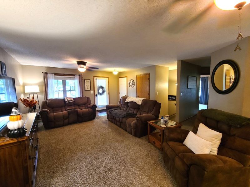 411 N Washington St, Marquette, KS 67464