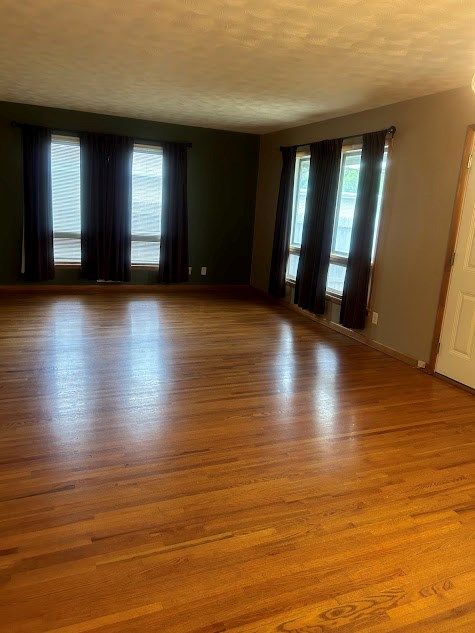 738 Albert Ave, Salina, KS 67401