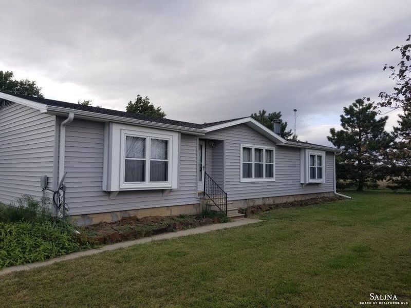 11320 S Muir Rd, Falun, KS 67442