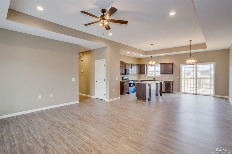 2209 River Trail Rd, Salina, KS 67401