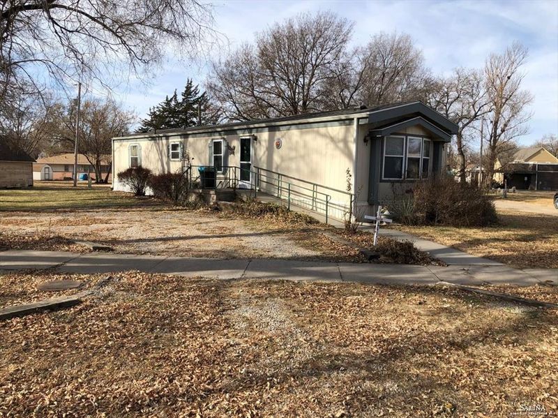 309 N Custer St, Delphos, KS 67436