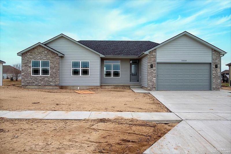 2220 River Trail Rd, Salina, KS 67401
