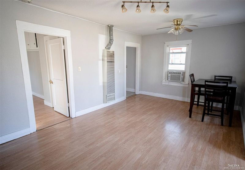 124 S Clark St, Salina, KS 67401