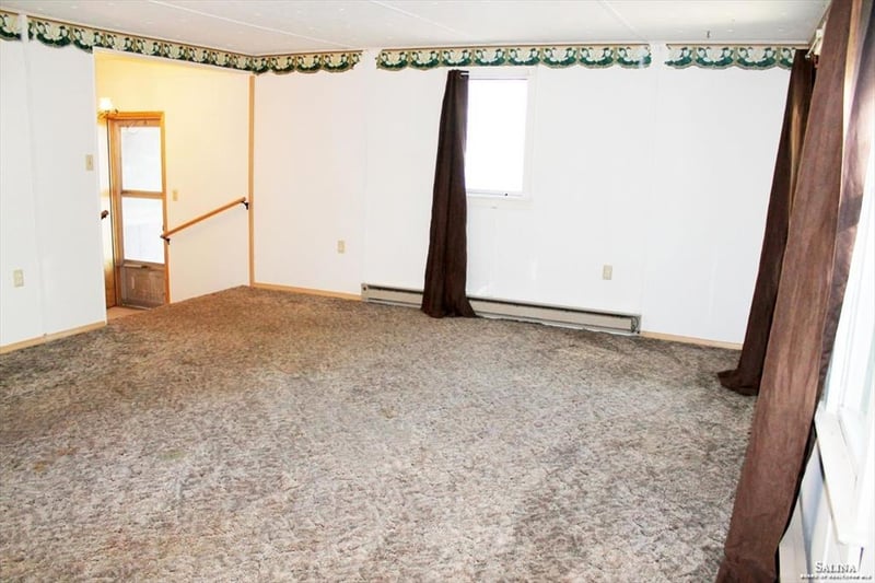 408 S 1st St, Bushton, KS 67427