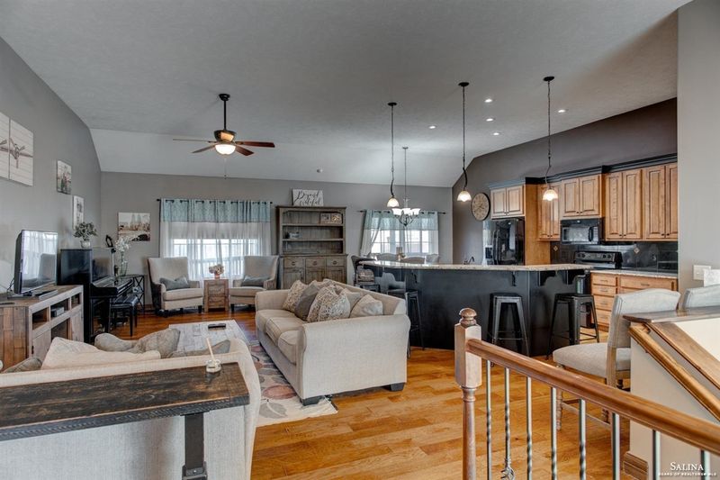 2519 Kasyn Ln, Salina, KS 67401