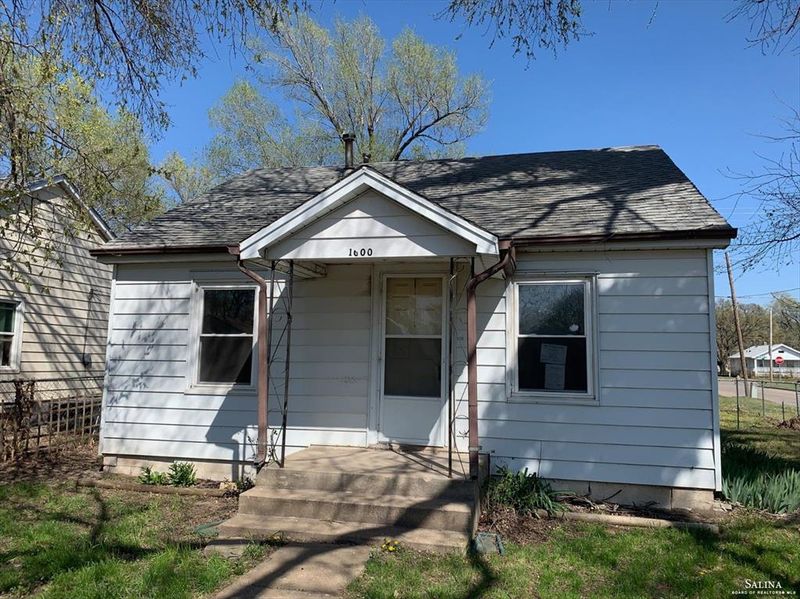 1000 N 10th St, Salina, KS 67401