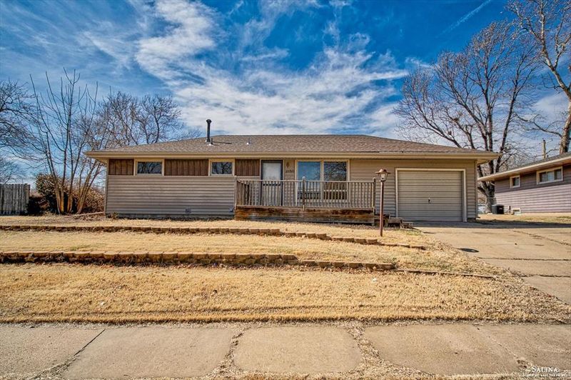 2150 Edward St, Salina, KS 67401