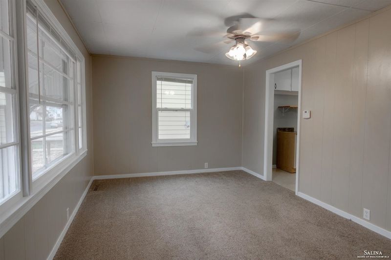 817 Merrill St, Salina, KS 67401