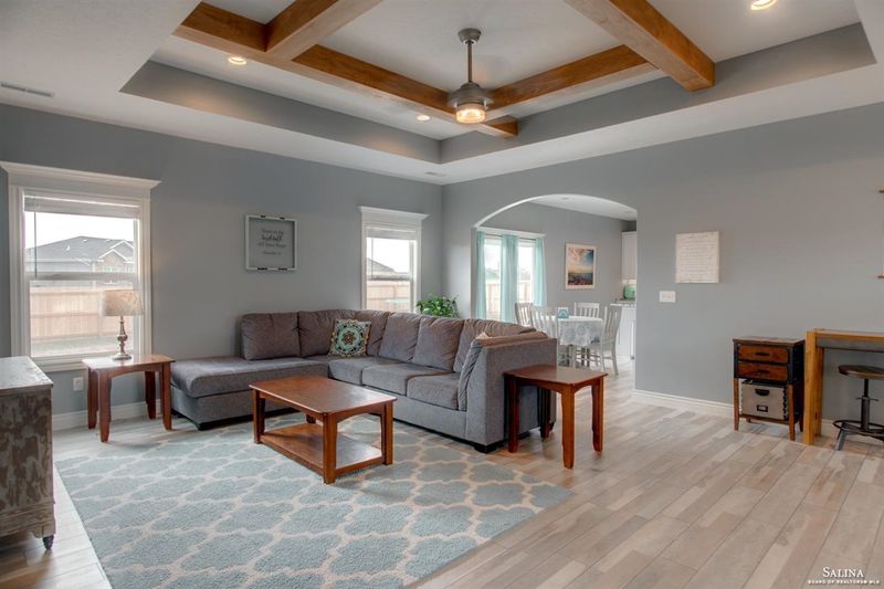 2210 Saddlebrook Dr, Salina, KS 67401
