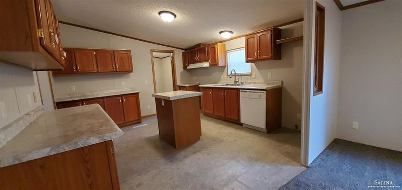 239 N 2nd St, Salina, KS 67401