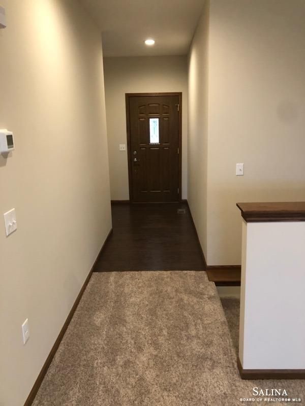 624 Covey Ct, Salina, KS 67401