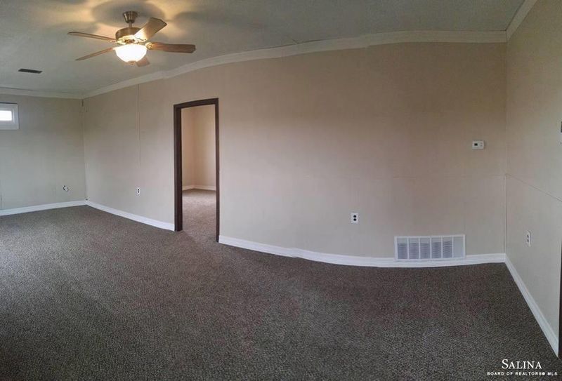 5400 E North St, Salina, KS 67401
