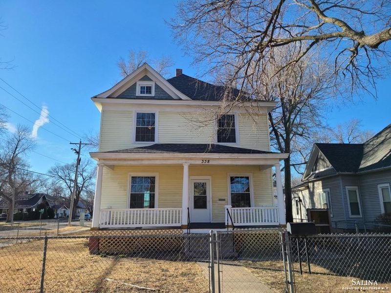 338 S 10th St, Salina, KS 67401