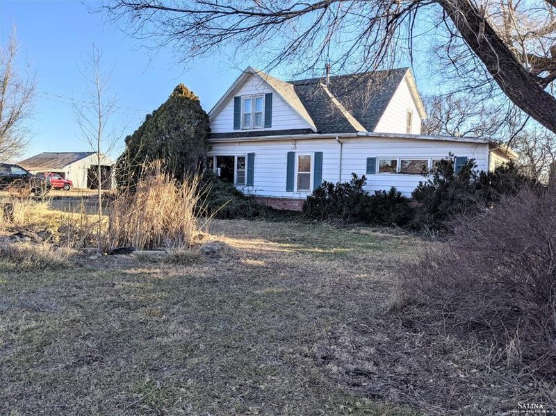 226 1700 Ave, Solomon, KS 67480
