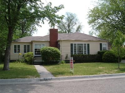 2515 Zarah Dr, Great Bend, KS 67530
