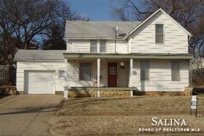 117 E 1st St, Minneapolis, KS 67467