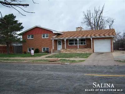 2008 Quincy, Salina, KS 67401