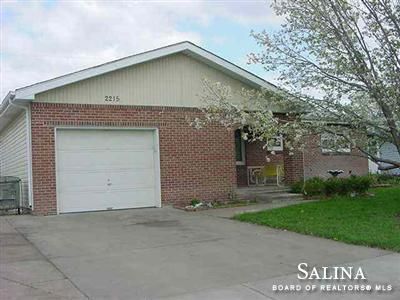 2215 S Ohio, Salina, KS 67401