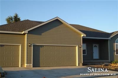 651 Rittgers, Salina, KS 67401