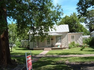 1608 Broadway, Great Bend, KS 67530