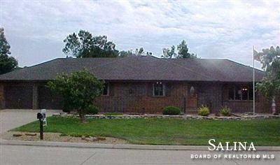 225 Channel Rd, Salina, KS 67401