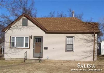 111 E 8th, Ellsworth, KS 67439