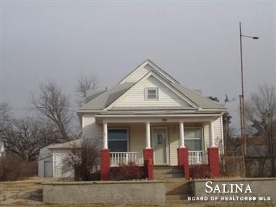 214 N Main, Sylvan Grove, KS 67481