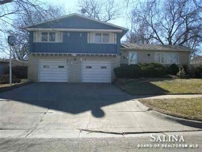 408 E Vine, Minneapolis, KS 67467
