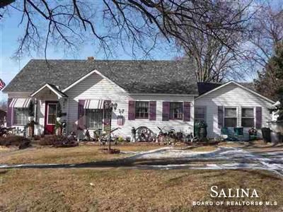 802 Stanberry, Ellsworth, KS 67439