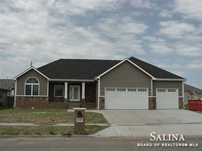 210 Greystone, Salina, KS 67401