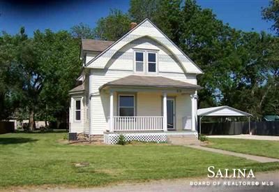 743 N Kansas, Lindsborg, KS 67456