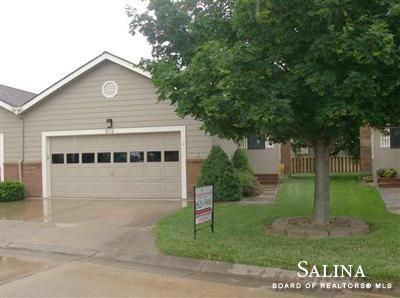 912 Manchester, Salina, KS 67401