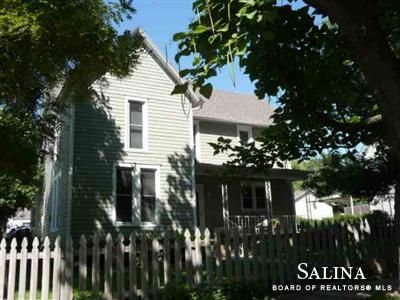 619 E 1st, Ellsworth, KS 67439