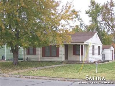 433 E Cloud St, Salina, KS 67401