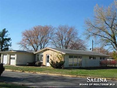 157 Florida Ave, Salina, KS 67401