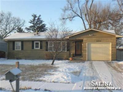 2208 Roach, Salina, KS 67401