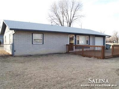 846 Hemlock, Salina, KS 67401