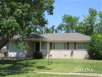 2523 Simmons, Salina, KS 67401