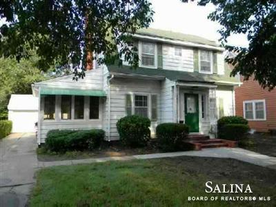 904 S 9 Th St, Salina, KS 67401