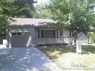 702 Smith Ave, Salina, KS 67401