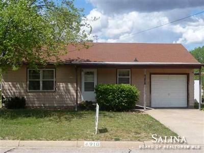 910 N Lincoln, Ellsworth, KS 67439