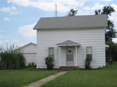 428 W 15th, Russell, KS 67665
