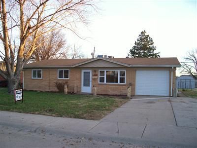 5833 Hemlock St, Great Bend, KS 67530