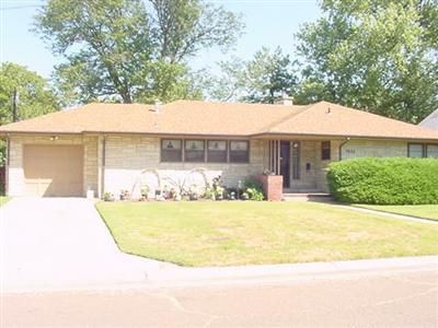 2832 Paseo, Great Bend, KS 67530