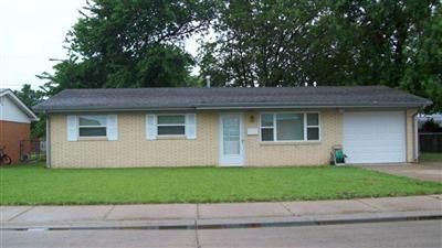 5851 Hemlock, Great Bend, KS 67530