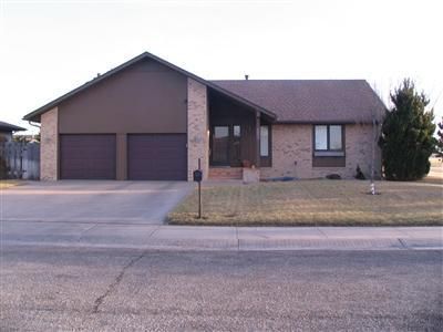6037 Aspen Dr, Great Bend, KS 67530