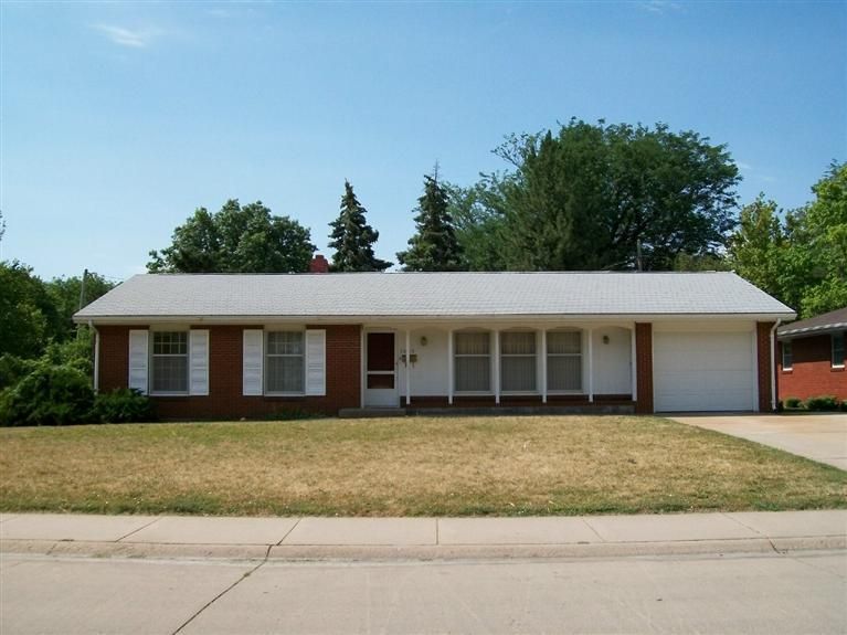 3601 Robin Rd, Great Bend, KS 67530