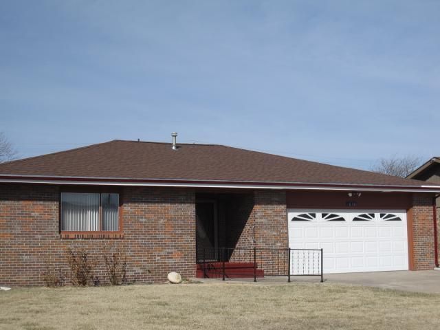1630 N Brooks St Nw, Russell, KS 67665